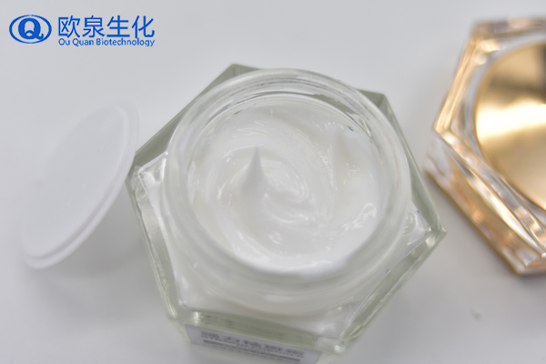 潤膚露當(dāng)護(hù)手霜效果是遠(yuǎn)不及護(hù)手霜-歐泉生化